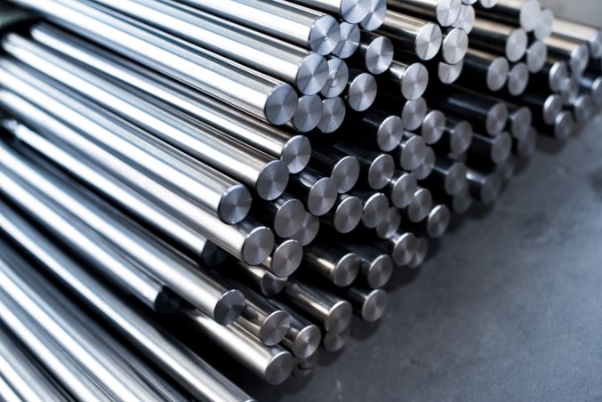 Titanium bar and rod